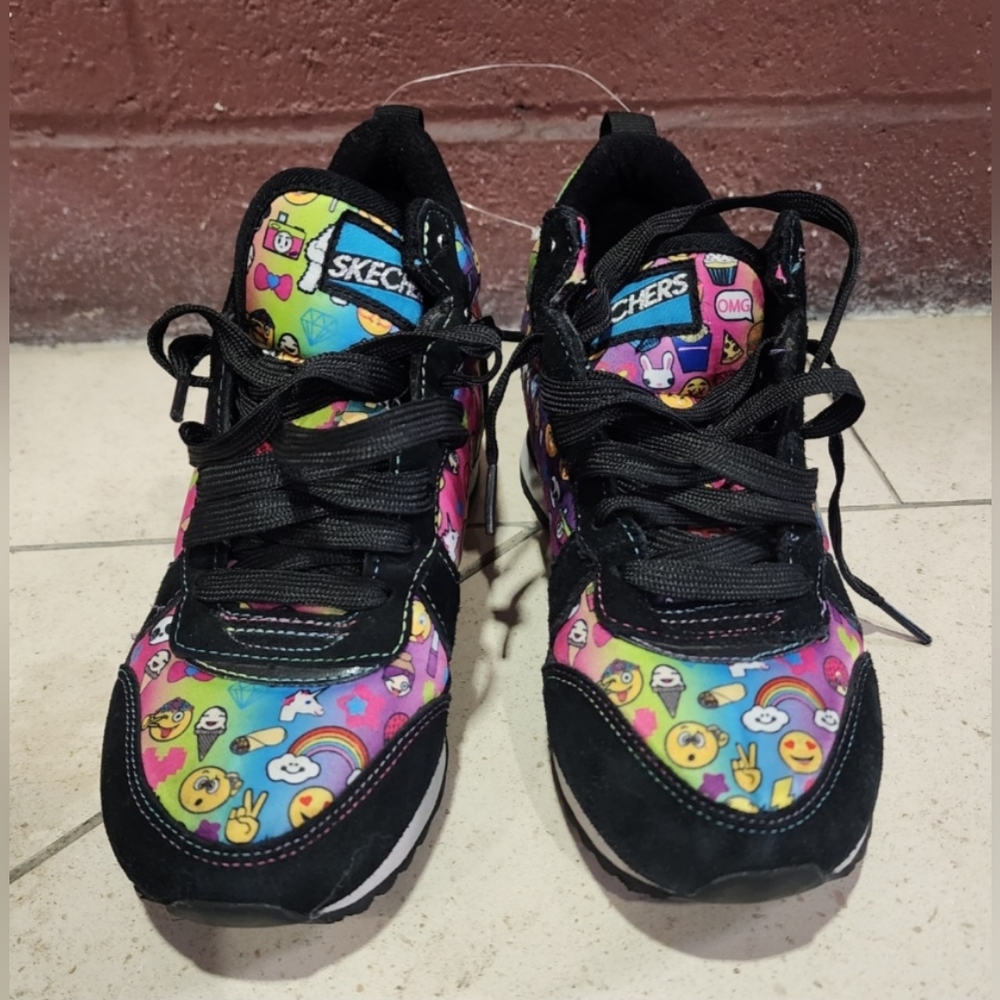 Skechers Womens Emoji Rainbow Shoes Size 7